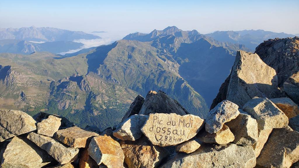 Pic deu Mieidia d' Aussau (Midi d' Ossau)